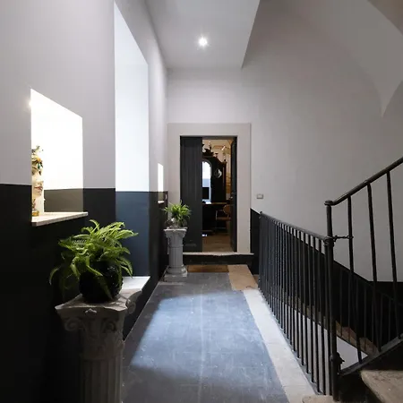 Oda ve Kahvaltı Il Moresco Luxury Katanya